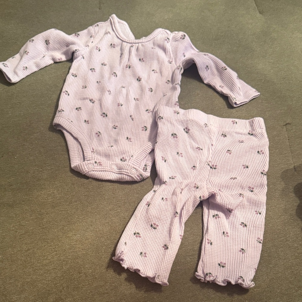 Carters lavender floral matching set size 3 months